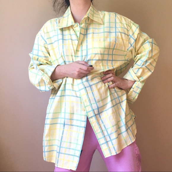 ✨ Tommy Hilfiger Shirt ✨ - Picture 9 of 9